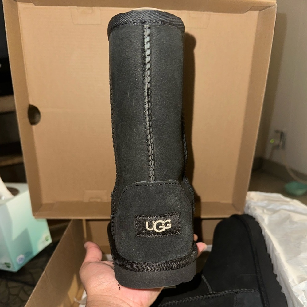 ❄️🌫️UGG CLASSIC SHORT ❄️🌫️ - Picture 7 of 11
